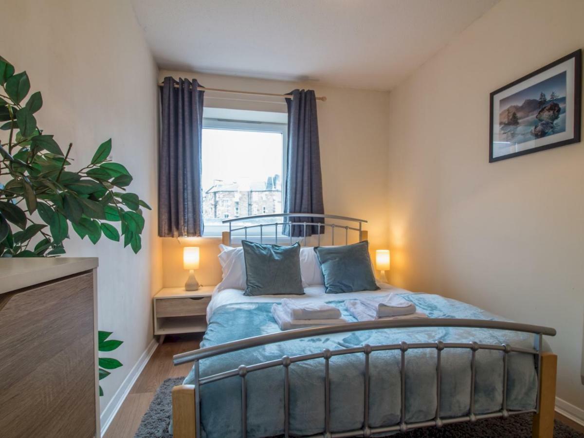 Bright & Tranquil Apartment Near City Centre With Free Parking! Edinburgh Bagian luar foto